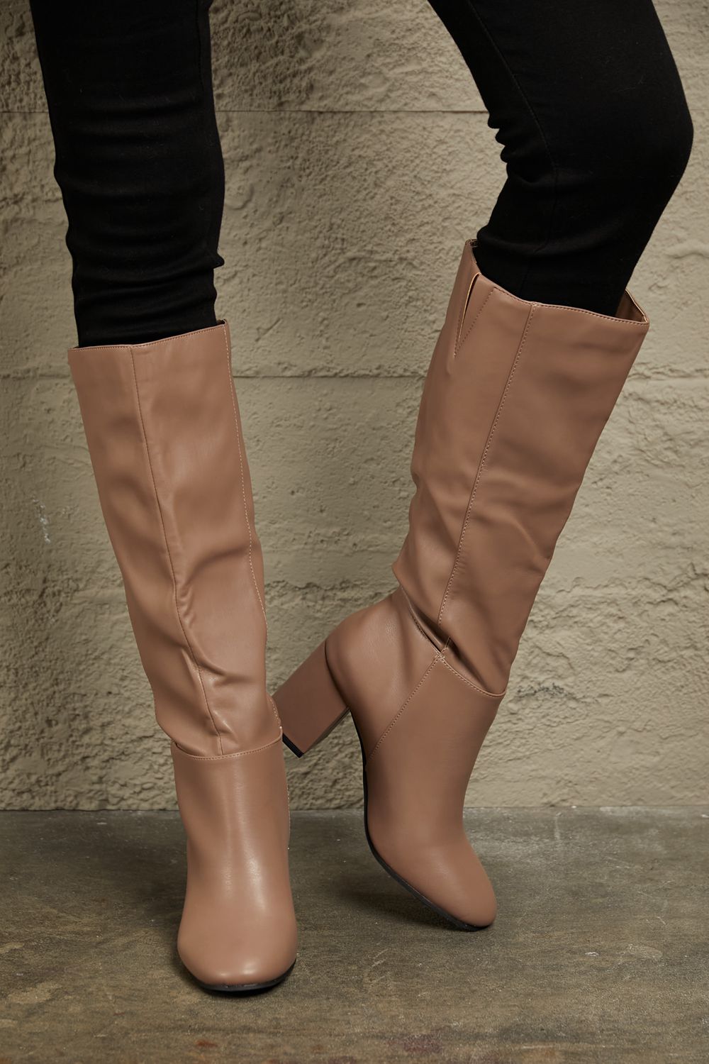 East Lion Corp Block Heel Knee High Boots (8.5, 9 or 10)