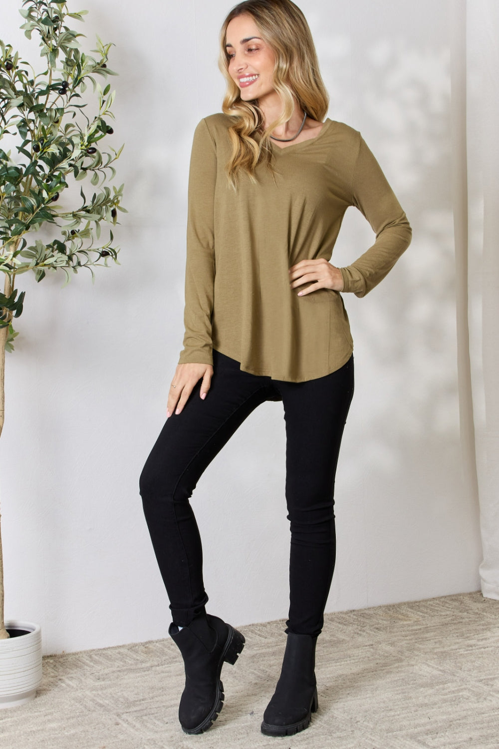 Zenana Full Size V-Neck Long Sleeve Top (S)