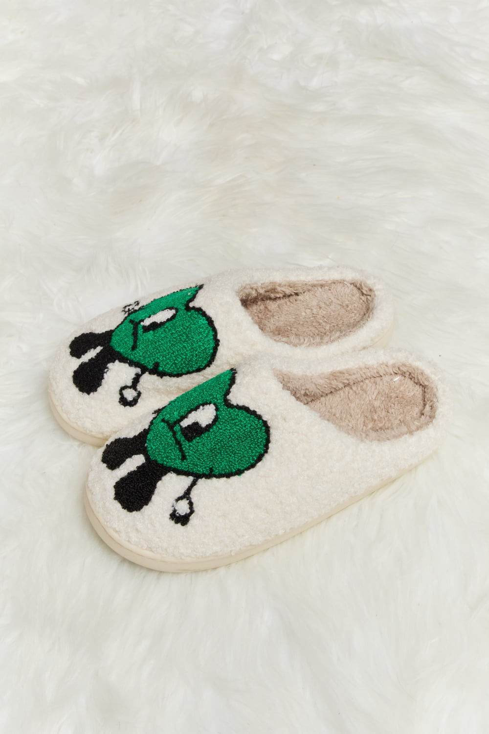 Melody Love Heart Print Plush Slippers (Color Options)