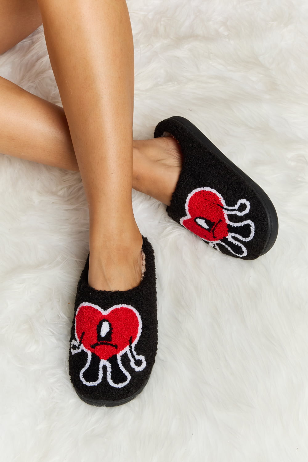 Melody Love Heart Print Plush Slippers (Color Options)